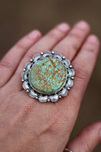 Load image into Gallery viewer, Turquoise ring size 6.75
