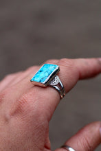 Load image into Gallery viewer, Turquoise ring size 8
